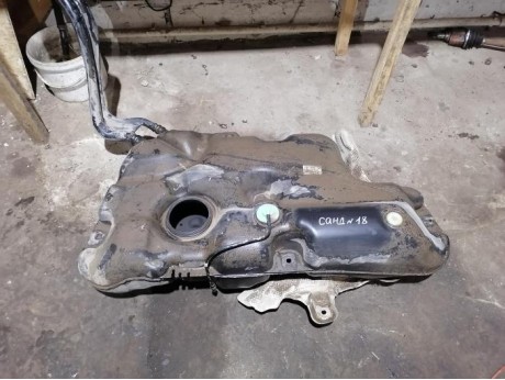 Sandero №18 бензобак