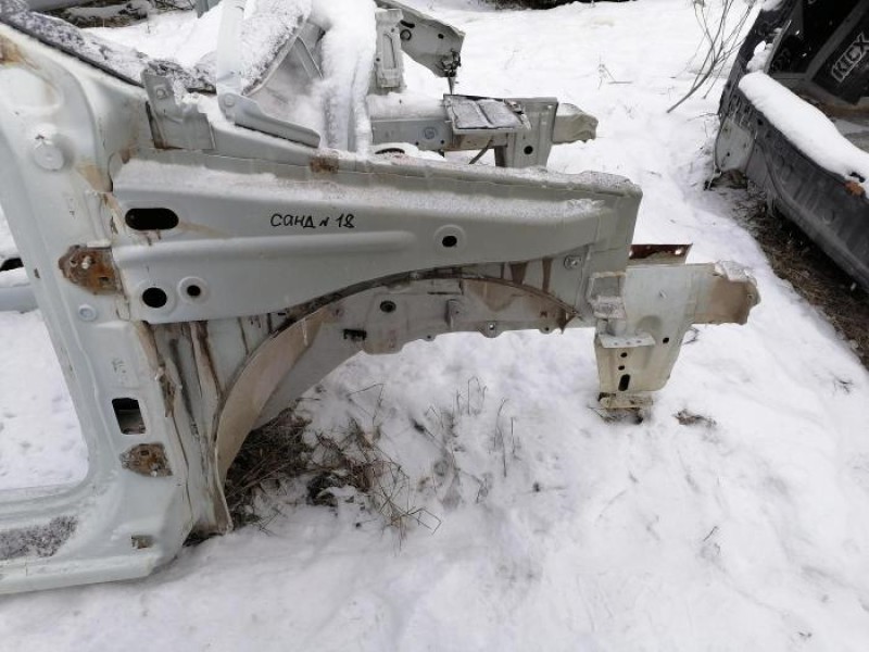 Sandero №18 лонжерон правый