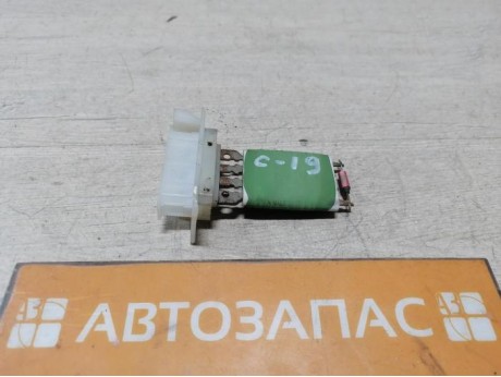 Sandero 2 резистор печки