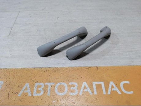 Sandero 2 ручка потолка