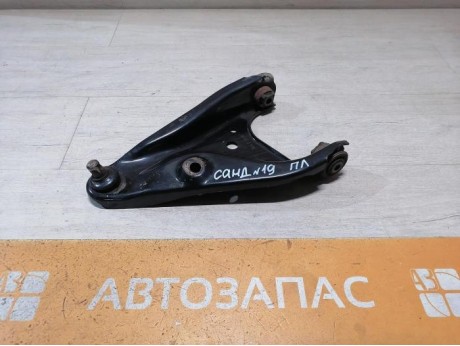Sandero 2 рычаг левый
