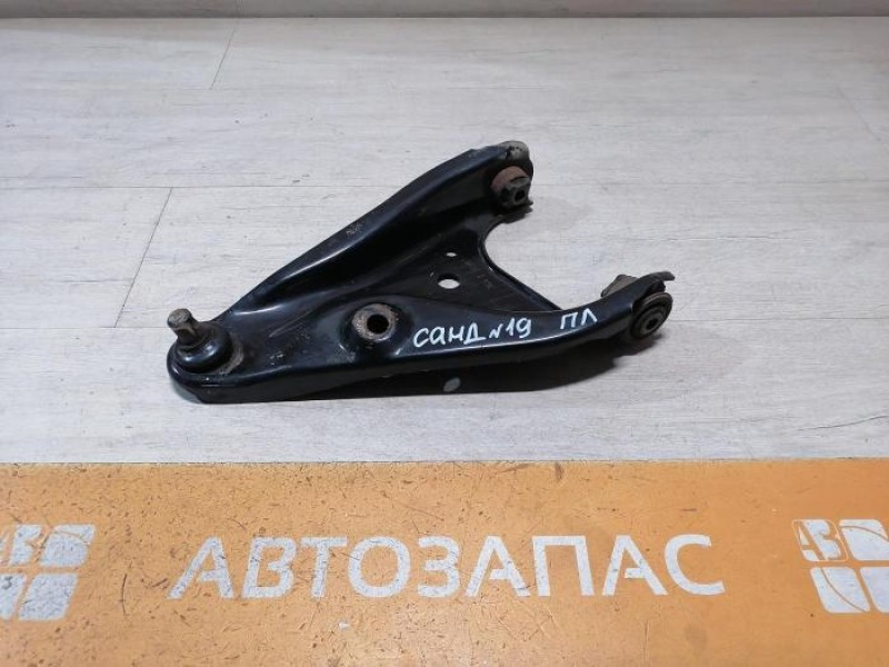Sandero 2 рычаг левый