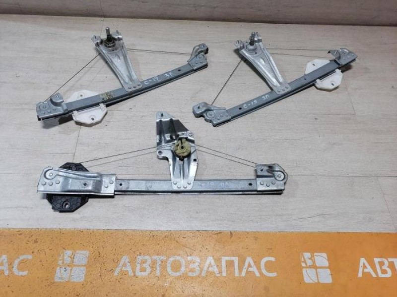 Sandero 2 стеклоподъемник задний правый мех