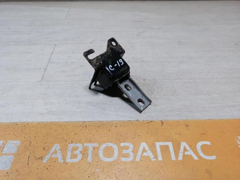 Sandero 2 подушка коробки верхняя