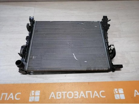Sandero №4 радиатор охлаждения двигателя деф