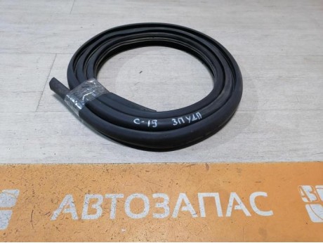 Sandero 2 уплотнитель дверного проема задний правый