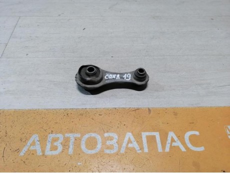 Sandero 2 подушка коробки нижняя