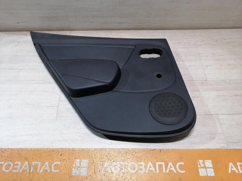 Sandero 1 обшивка двери задняя левая мех