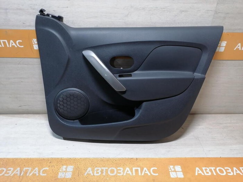Sandero 2 обшивка двери передняя правая эл деф