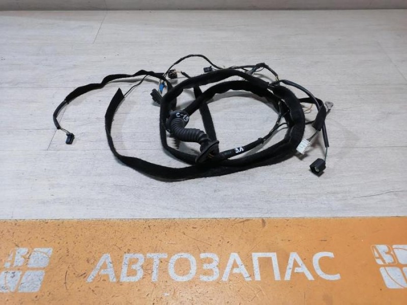 Sandero 2 проводка крышки багажника