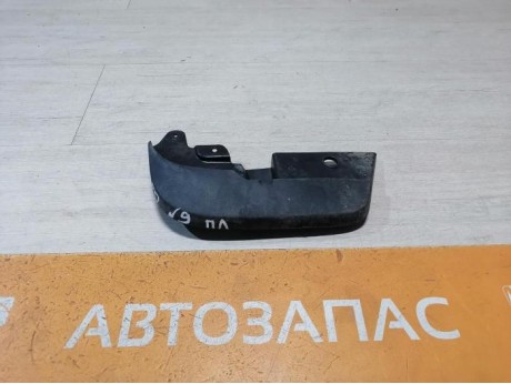 Sandero №9 брызговик передний левый степвей