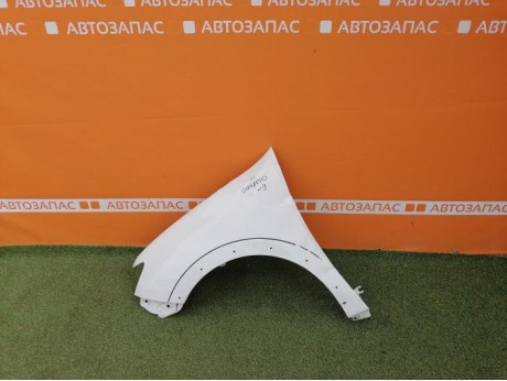 Sandero №9 крыло переднее левое степвей деф