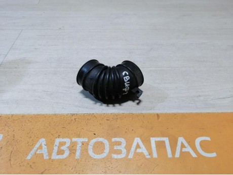 Swift патрубок корпуса воздушного фильтра дроссельной заслонки
