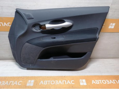Auris обшивка двери передняя правая эл деф