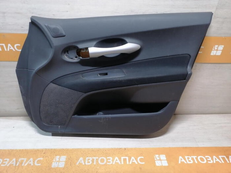 Auris обшивка двери передняя правая эл деф
