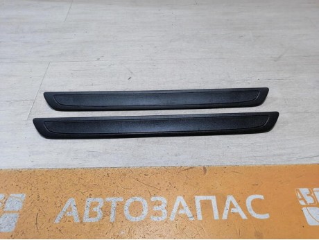 Corolla накладка порога передняя внутренняя к-кт