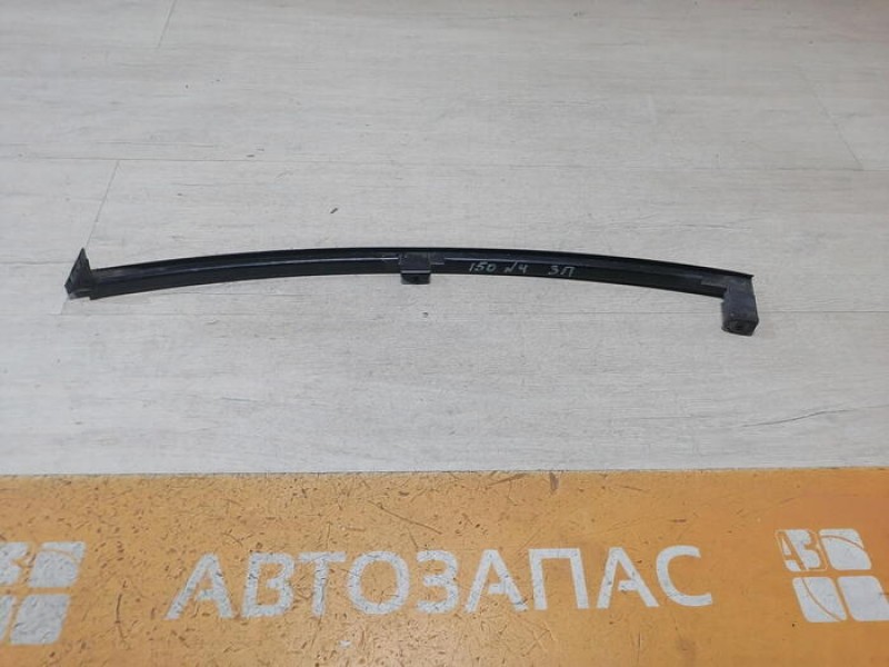Corolla направляющая стекла двери задняя правая