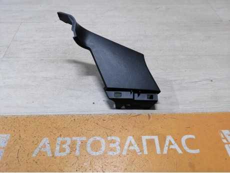 Corolla обшивка задней стойки левая
