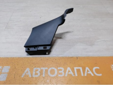 Corolla обшивка задней стойки правая