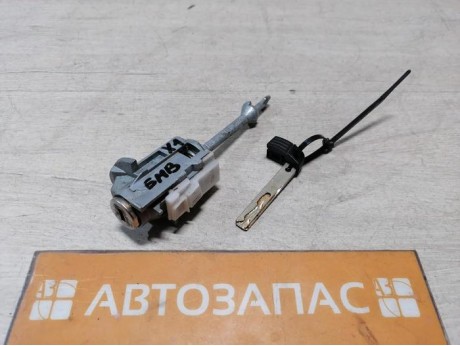 BMW X1 №1 личинка двери с ключом