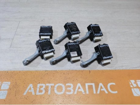 Camry v40 №3 реле стеклоочистителей дворников