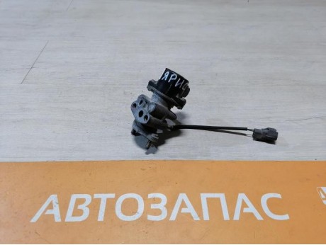 Yaris клапан ЕГР