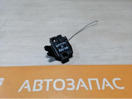 Camry v40 №6 замок багажника