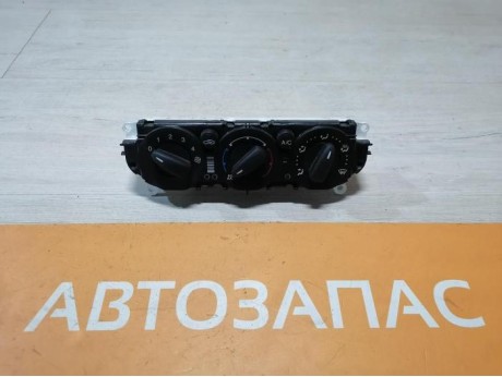 Focus 3 №6 блок управления кондиционером отопителем