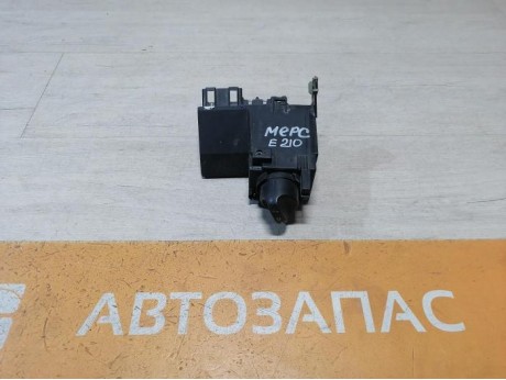 Mercedes E210 блок света