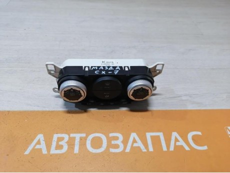 Mazda CX7 блок управления климат контролем