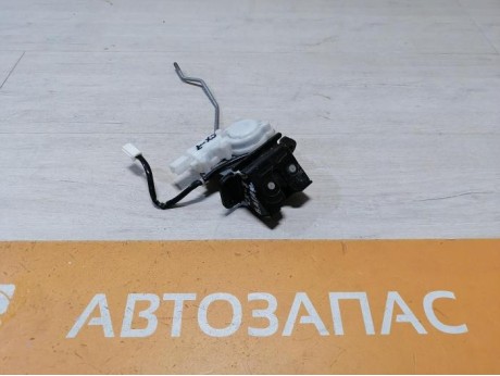 Mazda CX7 замок багажника