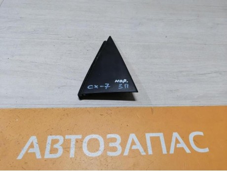 Mazda CX7 накладка задней двери наружная правая уголок