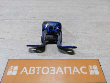 Mazda CX7 петля двери передняя правая верхняя