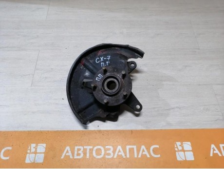 Mazda CX7 кулак передний правый