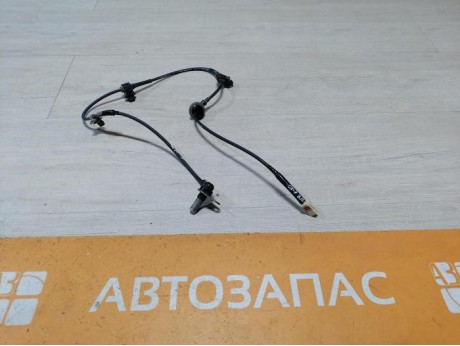 Mazda CX7 датчик абс задний правый
