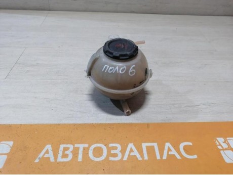 Polo №6 бачок расширительный