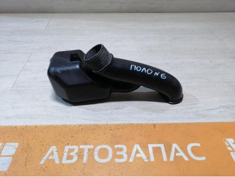 Polo №6 резонатор воздушного фильтра