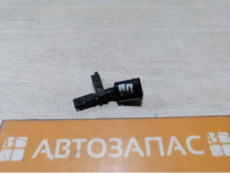 Polo №6 датчик абс передний правый