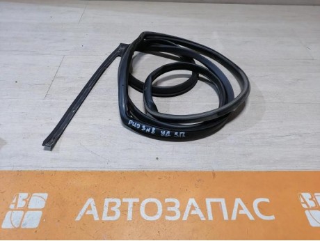 Rio 3 №8 уплотнитель двери задний правый