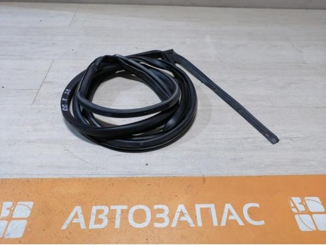 Rio 3 №8 уплотнитель двери задний левый