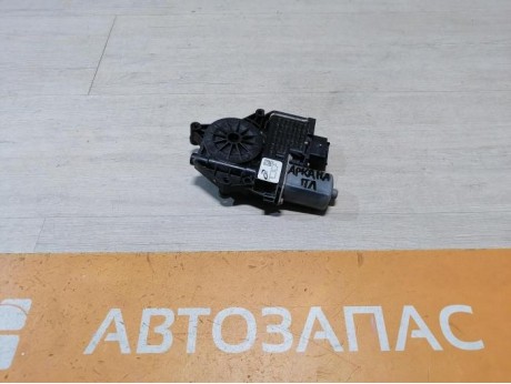 Arkana моторчик стеклоподъемника передний левый