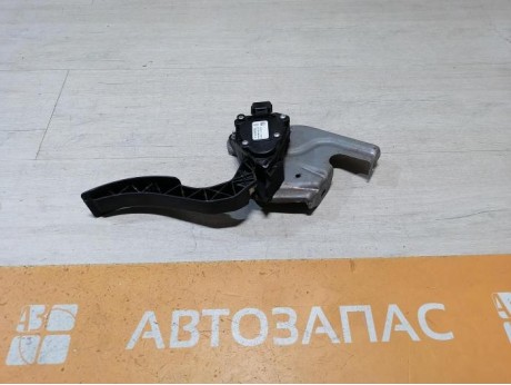 Kaptur педаль газа