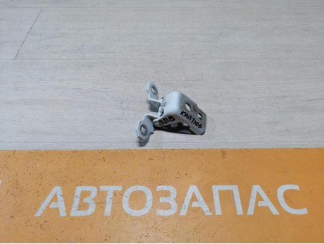 Kaptur петля двери передняя правая верхняя