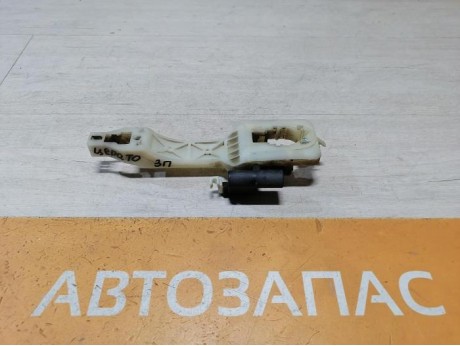 Cerato 2 №1 кронштейн ручки двери задний правый