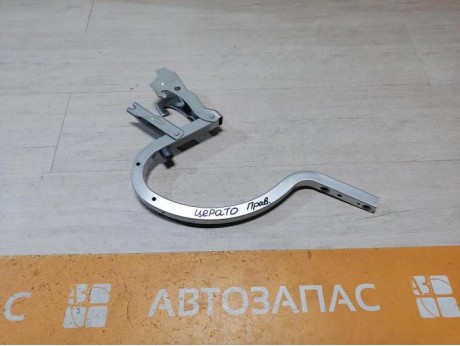 Cerato 2 №1 петля багажника правая