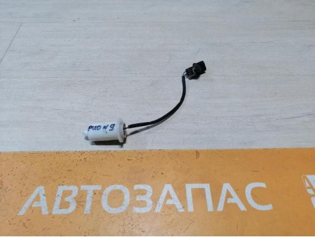 Rio 3 №9 датчик уровня бачка омывателя