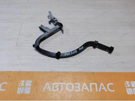 Rio 3 №9 петля багажника левая