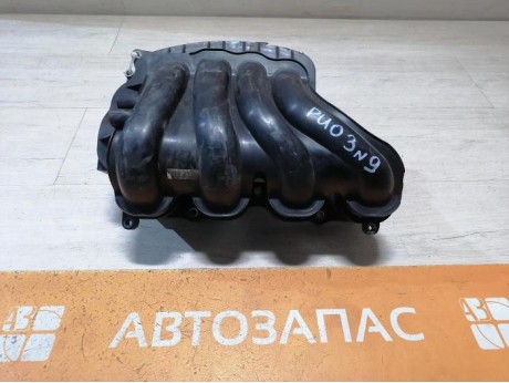Rio 3 №9 коллектор впускной деф