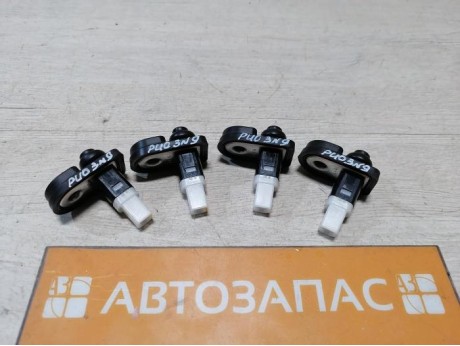 Rio 3 №9 концевик двери