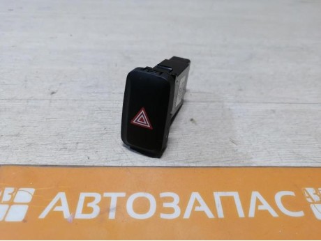 Rio 3 №9 кнопка аварийка